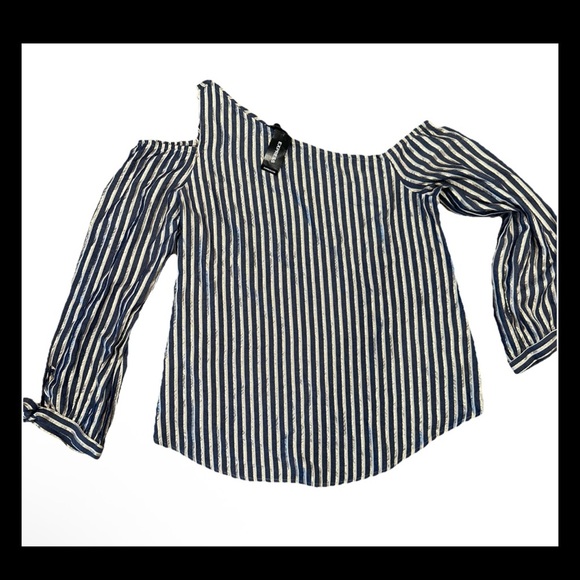 EXPRES COLD SHOULDER Gold Metallic Shirt Top Sz M $60 - Picture 1 of 6